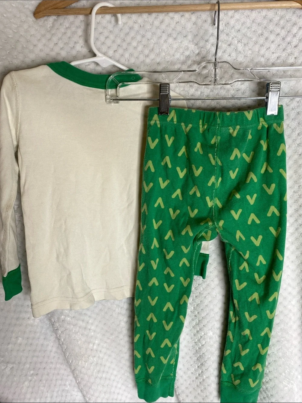 Hanna Andersson Cream Top and Green Cactus Print Pajama PJ’s Set